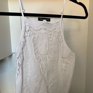 Kendall & Kylie cropped white tank top